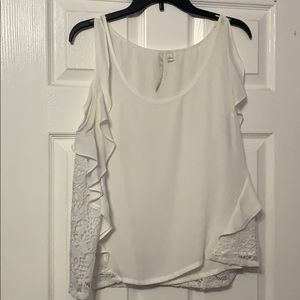 Ruffled short sleeve top